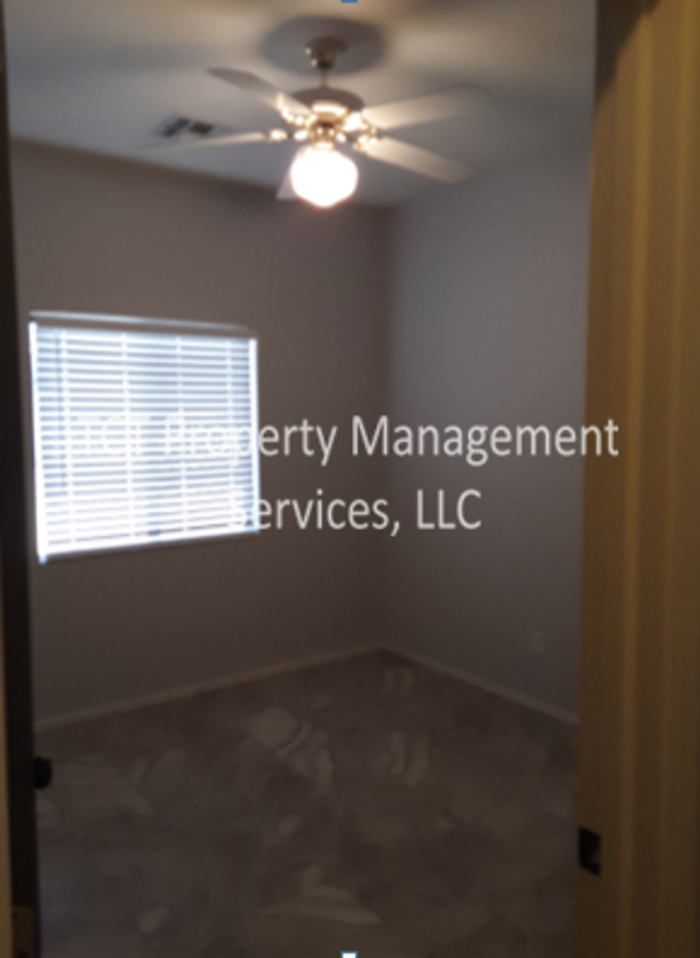 15467 W Maui Ln - Photo 6 of 12