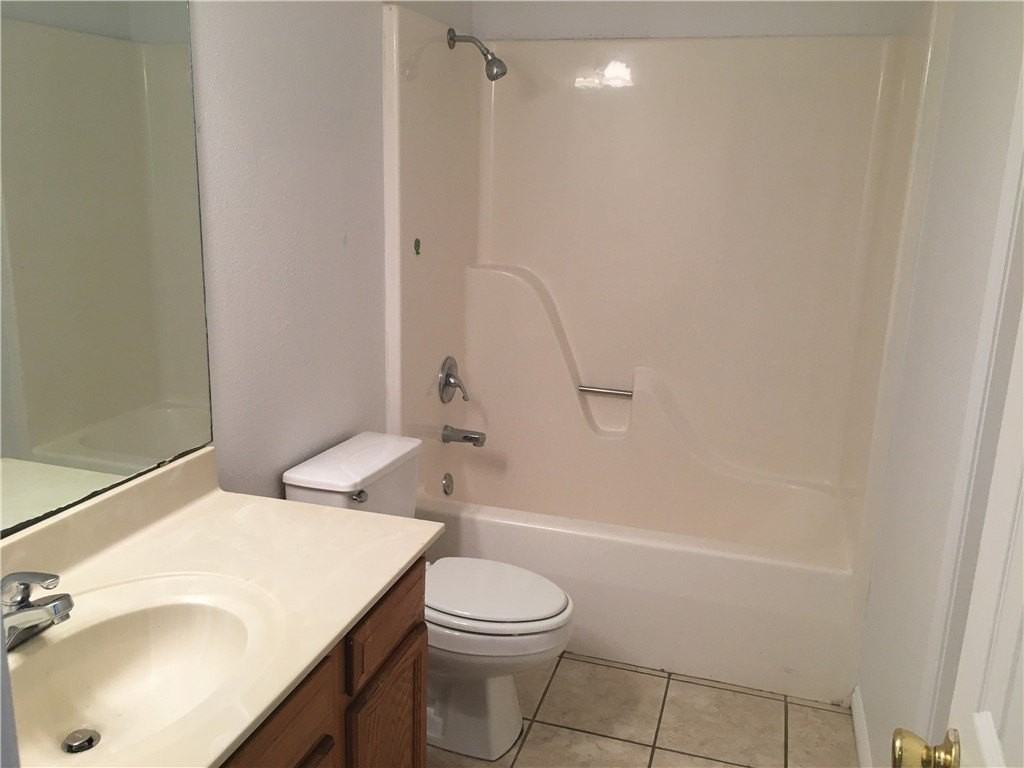 2720 Meridian Pl - Photo 7 of 8