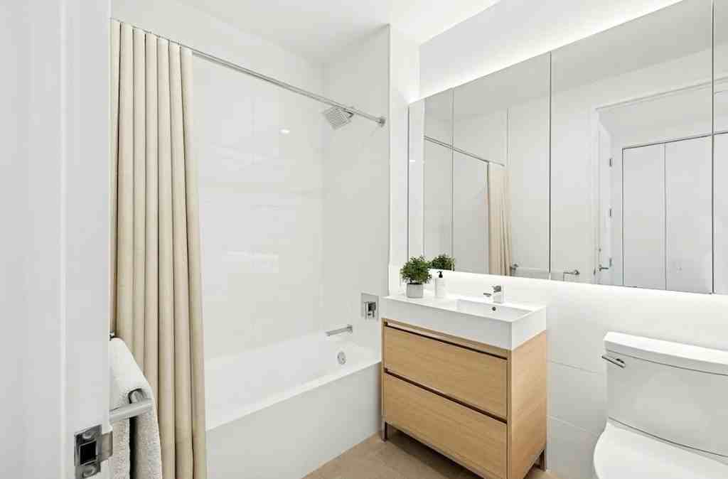 20 Broad St #1501 - Photo 7 of 8