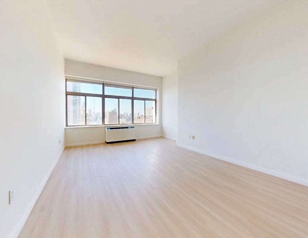 90 Washington St #12S - Photo 2 of 5