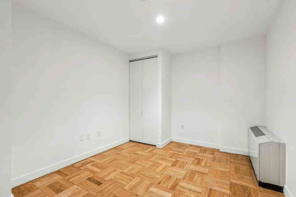 20 Exchange Pl #404 - Photo 5 of 7