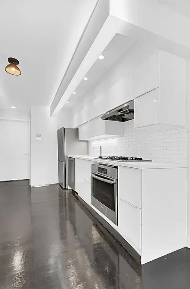 16 Judge St #4W - Photo 4 of 7