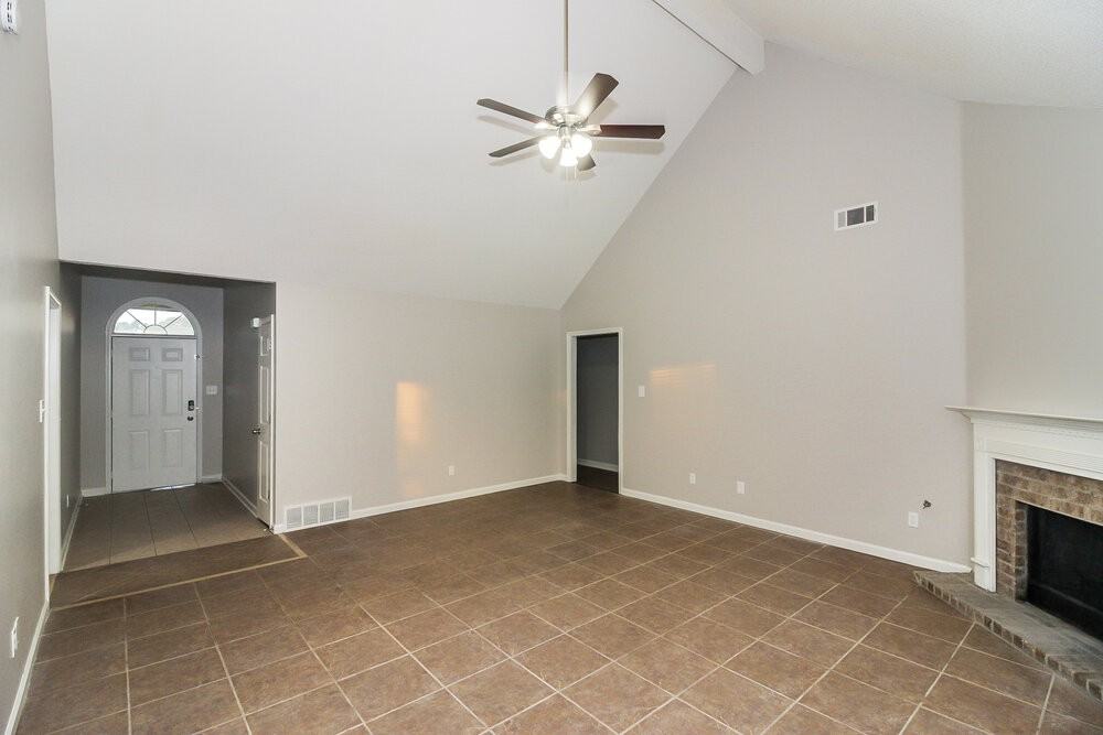 10313 Autumn Bluff Cv - Photo 4 of 16