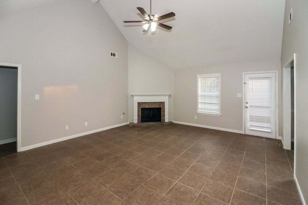 10313 Autumn Bluff Cv - Photo 5 of 16