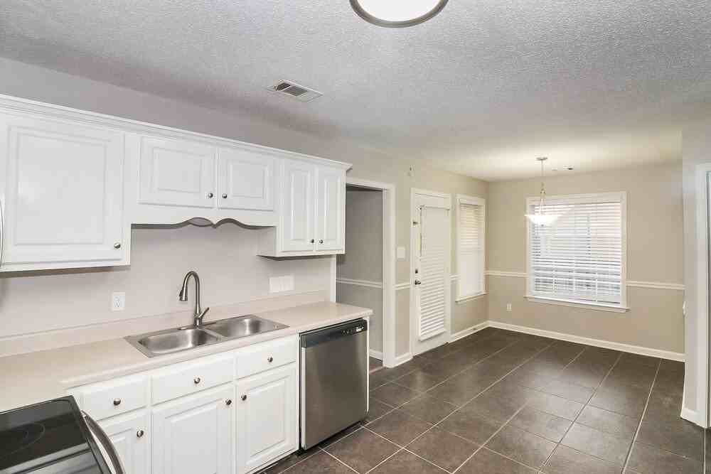 10313 Autumn Bluff Cv - Photo 7 of 16