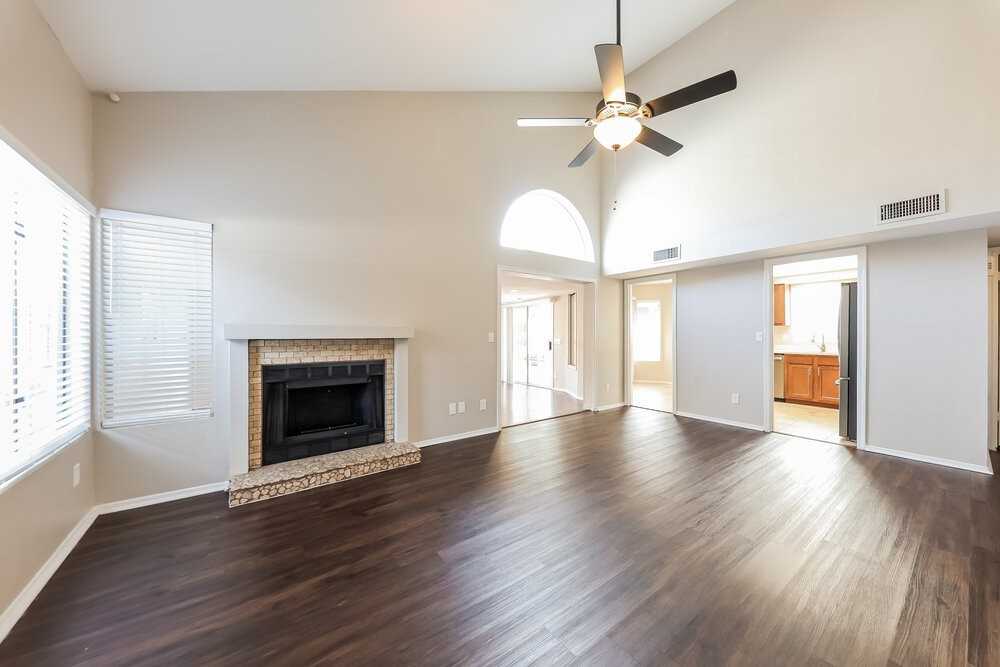 4446 W Piute Ave - Photo 4 of 17
