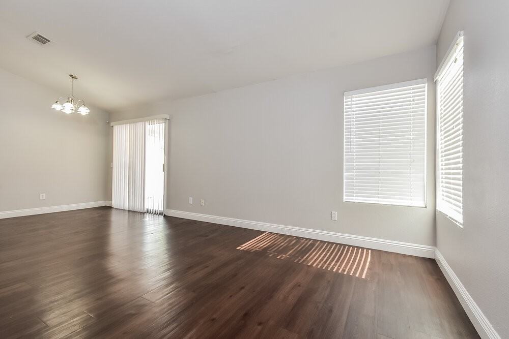 324 Montessa Ave - Photo 5 of 16