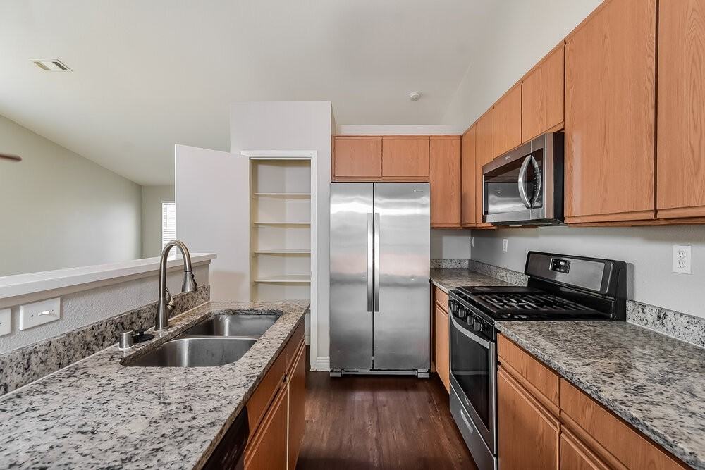 324 Montessa Ave - Photo 6 of 16