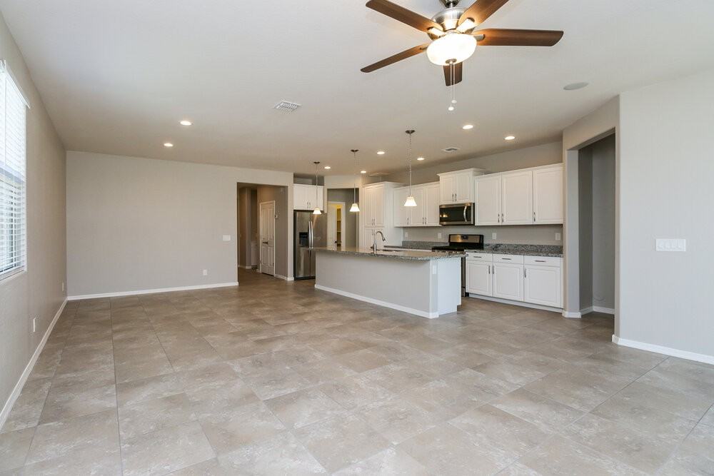 2100 W Garland Dr - Photo 5 of 16