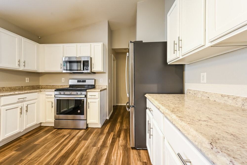 11309 W Campana Dr - Photo 6 of 16