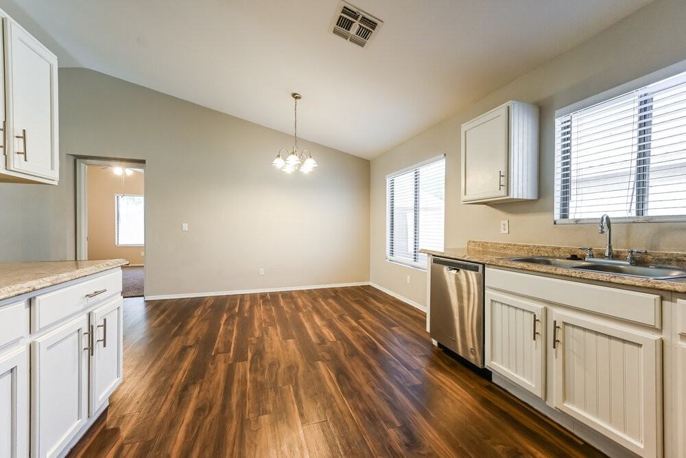 11309 W Campana Dr - Photo 7 of 16