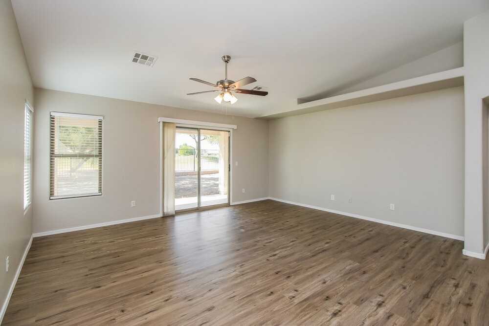 29356 N Red Finch Dr - Photo 4 of 16