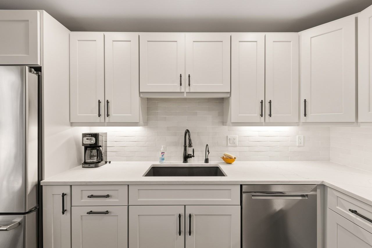 125 Garfield Ave #1 - Photo 7 of 34