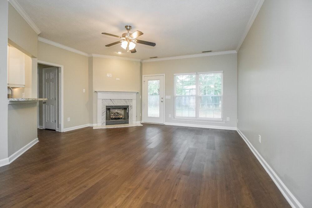 2137 Loudenslager Dr - Photo 4 of 17