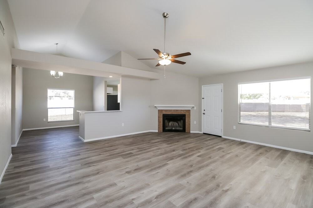 1323 N Racine Cir - Photo 4 of 16