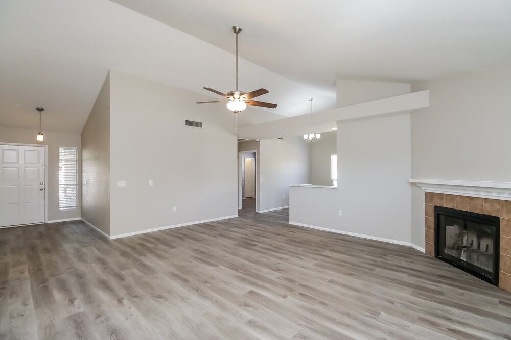 1323 N Racine Cir - Photo 5 of 16