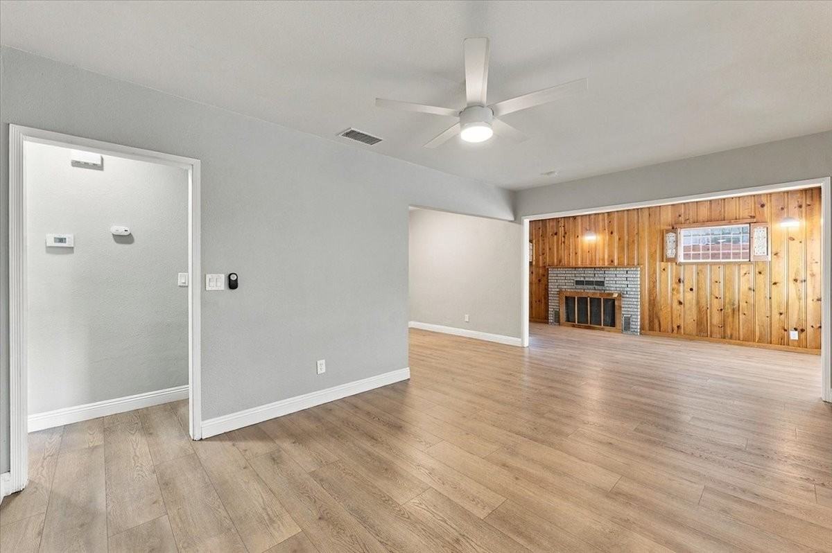 427 S 16th St #1 - Photo 3 of 21