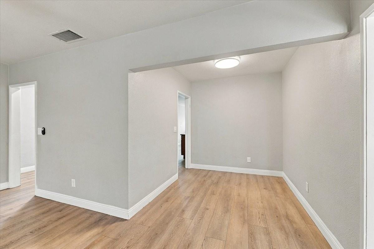 427 S 16th St #1 - Photo 4 of 21
