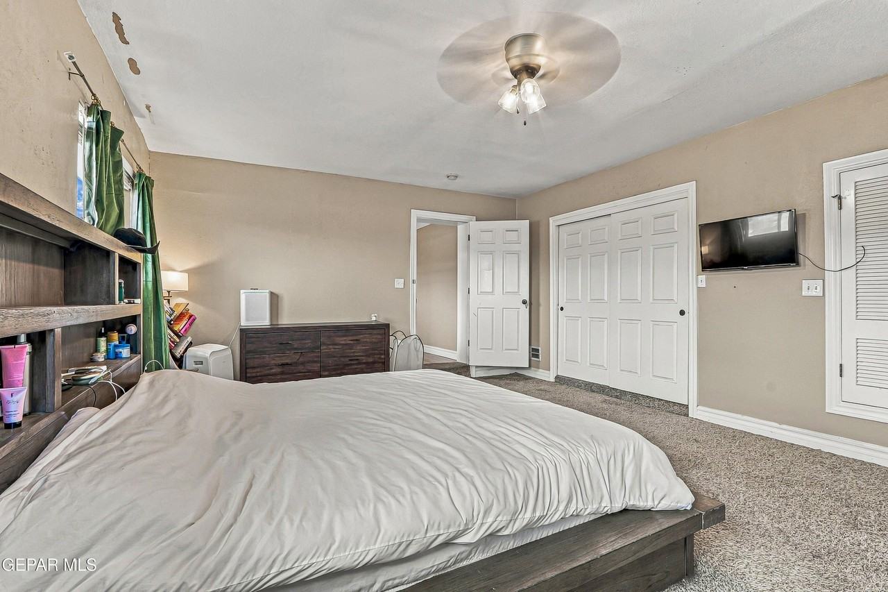 4300 Manchester Ave - Photo 5 of 50