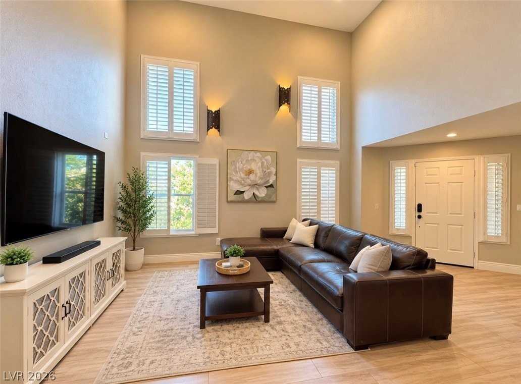 1301 Calle Montery St - Photo 5 of 44