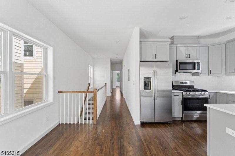910 Bergen St #2 - Photo 6 of 10