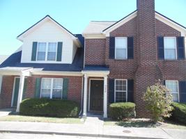 featured image of 3048 Mapleleaf Park