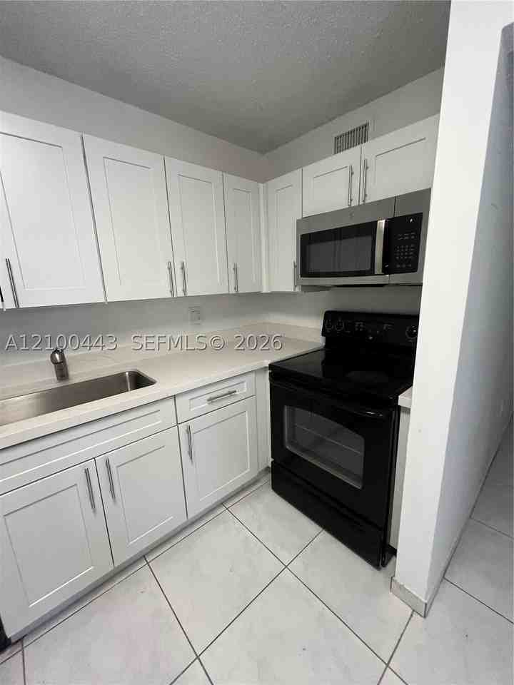 7430 Sw 153rd Pl #106-1 - Photo 4 of 33