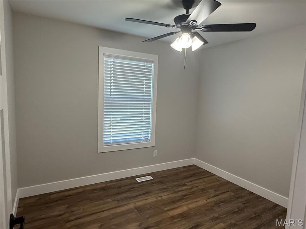 1181 Marathon Dr - Photo 4 of 15