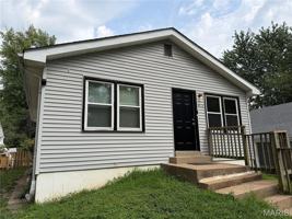 featured image of 9812 Winkler Dr