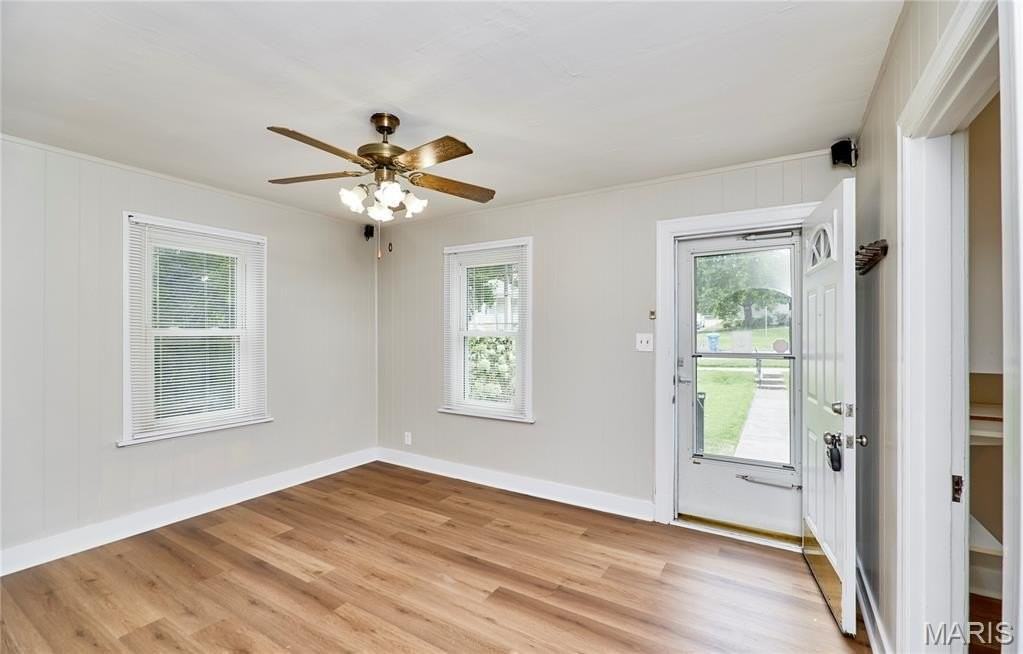 9139 E Milton Ave - Photo 4 of 39