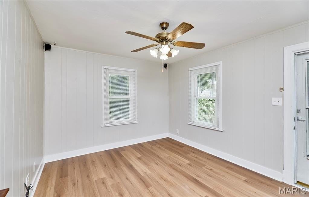 9139 E Milton Ave - Photo 5 of 39