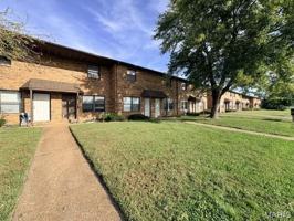 featured image of 1028 Belle Valley Dr #10