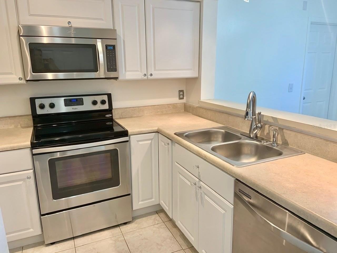 2966 S Semoran Blvd #1602 - Photo 2 of 12