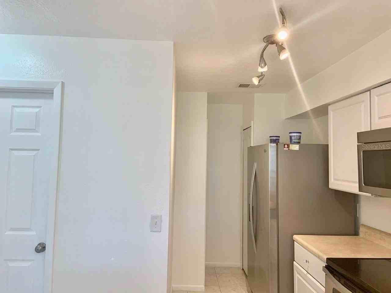 2966 S Semoran Blvd #1602 - Photo 3 of 12