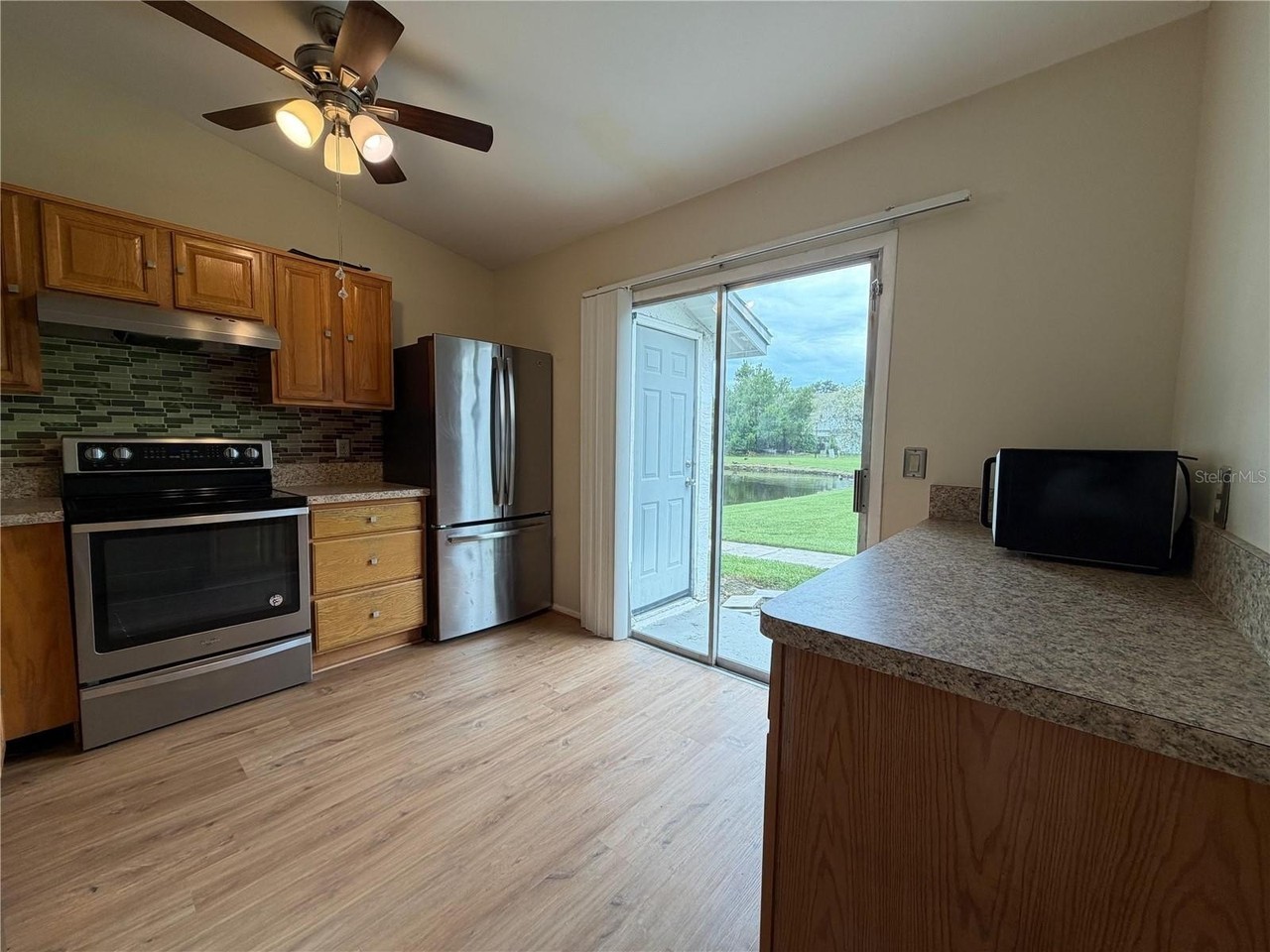 3128 Hempstead Ave - Photo 6 of 21