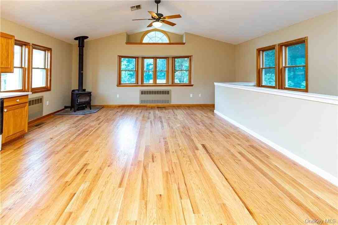 5 E Main St #3 - Photo 5 of 28
