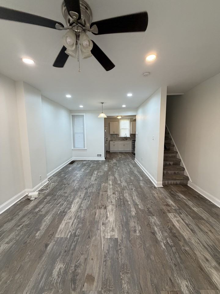 6236 N Lambert St #1 - Photo 4 of 17