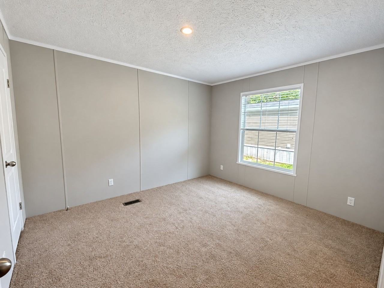 2406 Pajot Rd #47 - Photo 5 of 9