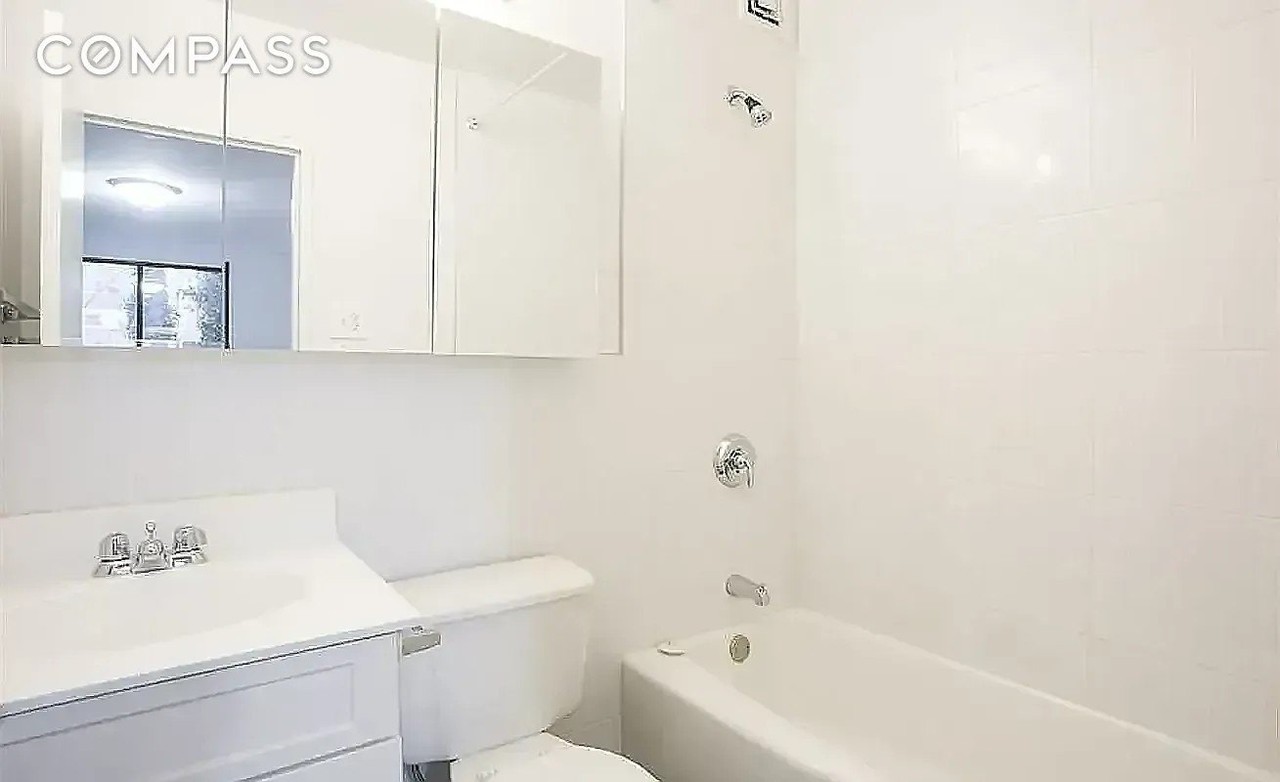 221 E 82nd St #1B - Photo 3 of 5