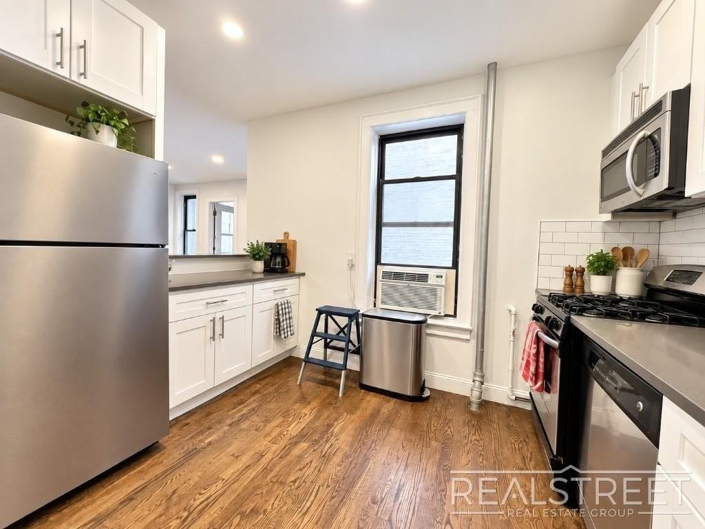 141 Joralemon St #4B - Photo 7 of 16
