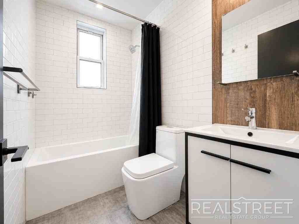 1322 Prospect Pl #1C - Photo 7 of 7