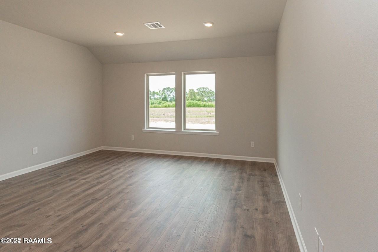 113 Nova Lake Dr - Photo 4 of 28