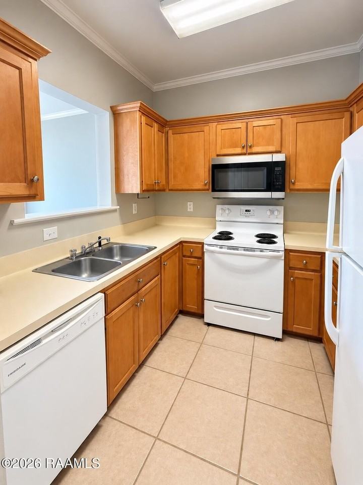 114 Rue Fontaine #1 - Photo 3 of 8