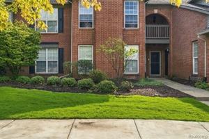 featured image of 28067 Carlton Way Dr