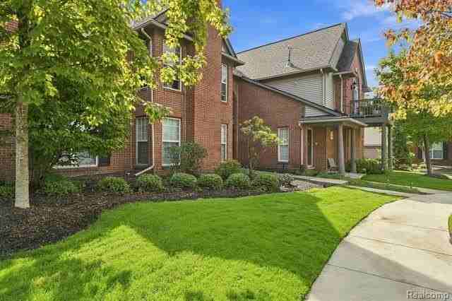 28067 Carlton Way Dr - Photo 3 of 26