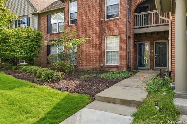 28067 Carlton Way Dr - Photo 4 of 26