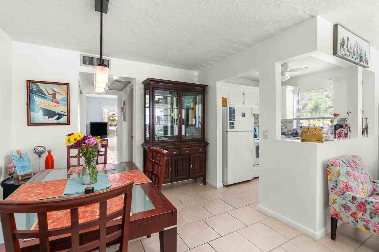 347 Windsor O - Photo 3 of 11