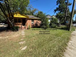 featured image of 3517 Napier Ave #1