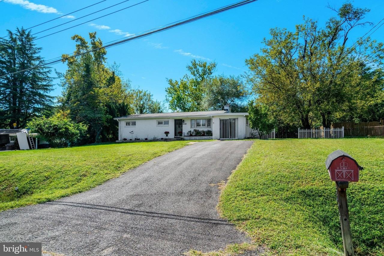 3403 Ayers Dr - Photo 5 of 49