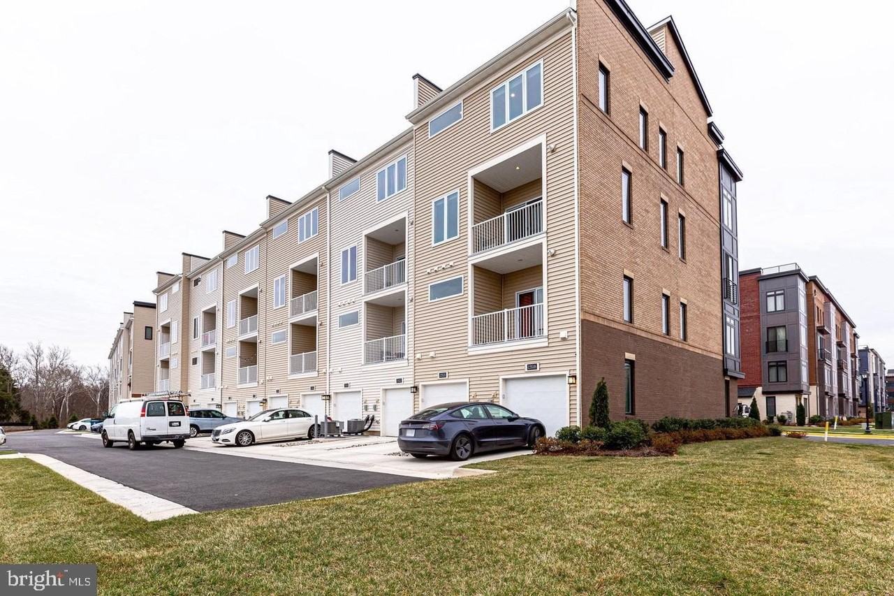 23518 Neersville Corner Ter - Photo 2 of 26